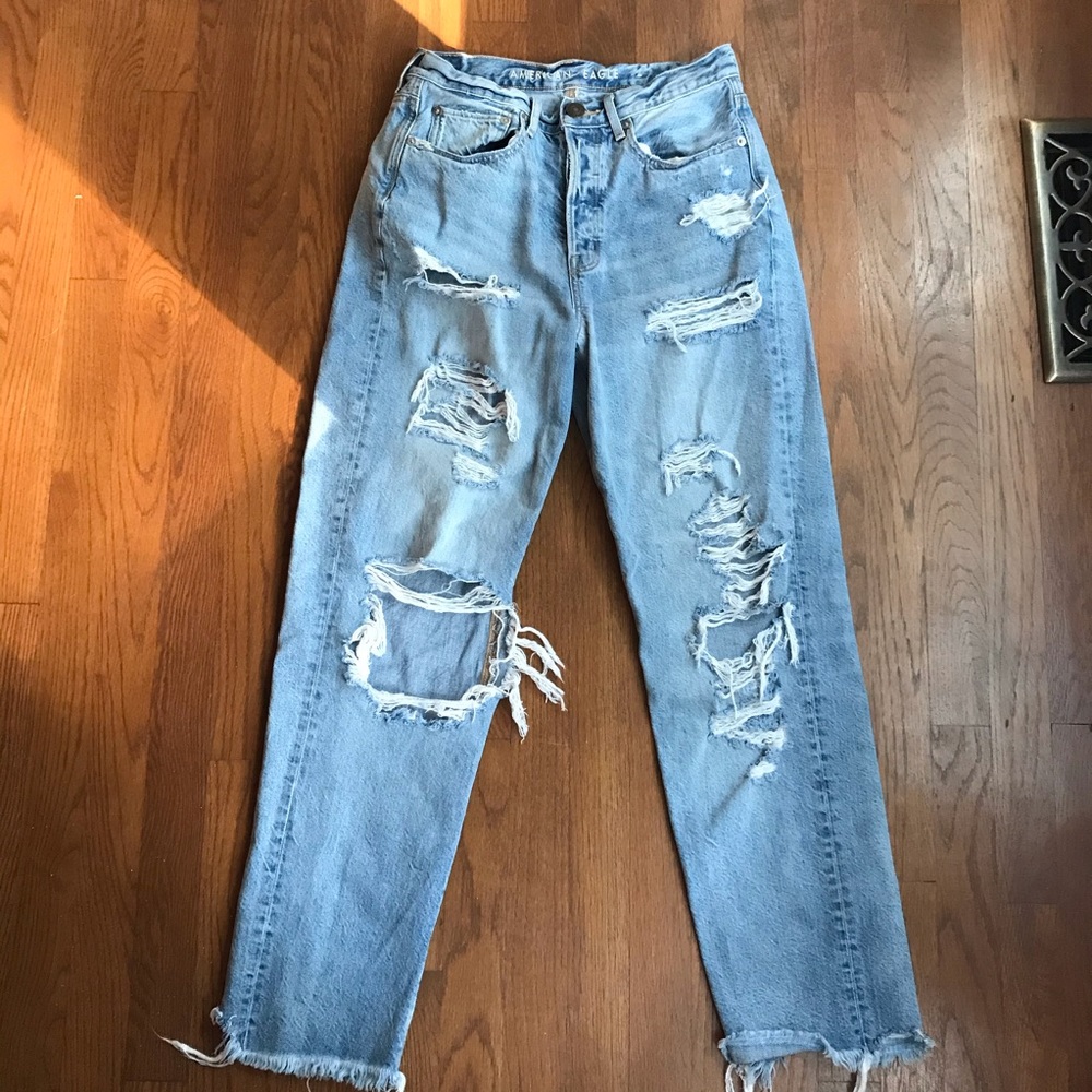 AEO High Waist 90s Boyfriend Destroyed Jeans Sz 4